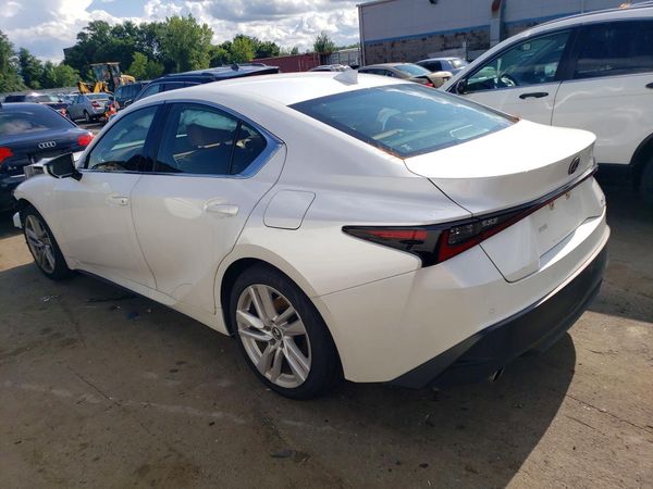 2021 LEXUS IS