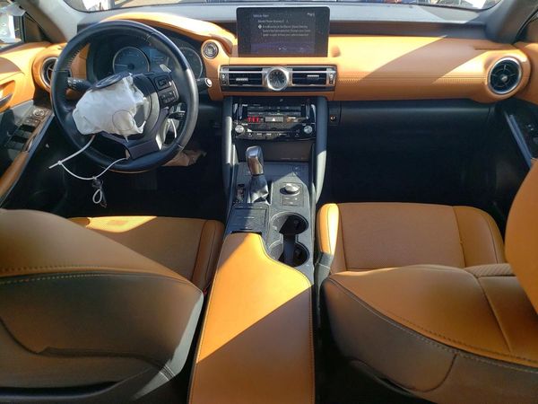 2021 LEXUS IS