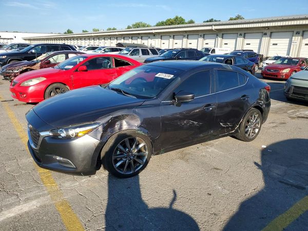 2018 MAZDA 3 Touring