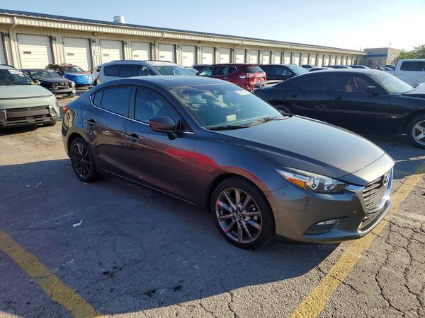2018 MAZDA 3 Touring