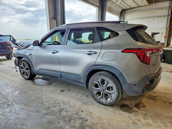 2024 KIA SELTOS S, X-Line