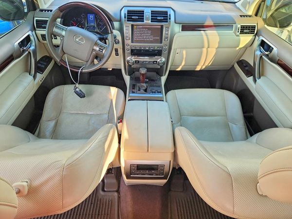 2017 LEXUS GX 460