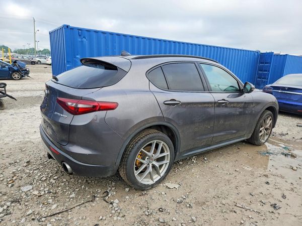 2018 ALFA ROMEO STELVIO TI AWD