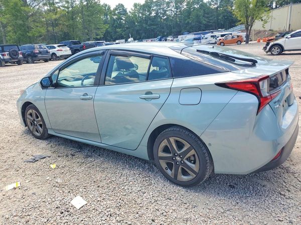 2019 TOYOTA PRIUS