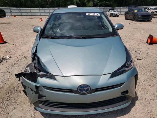 2019 TOYOTA PRIUS