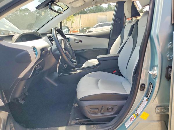 2019 TOYOTA PRIUS