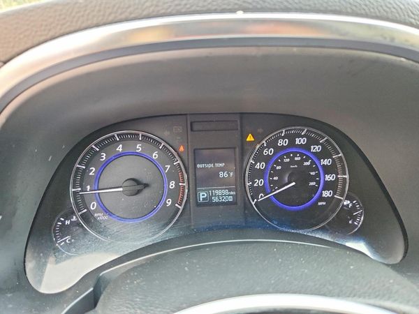2015 INFINITI QX70