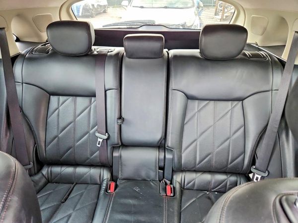 2015 INFINITI QX70