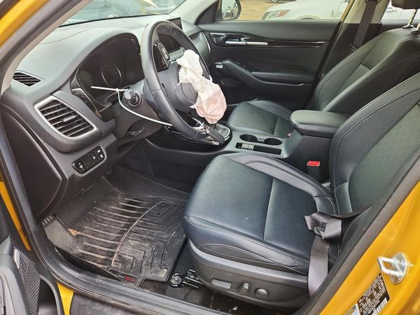 2021 KIA SELTOS SX — DENT