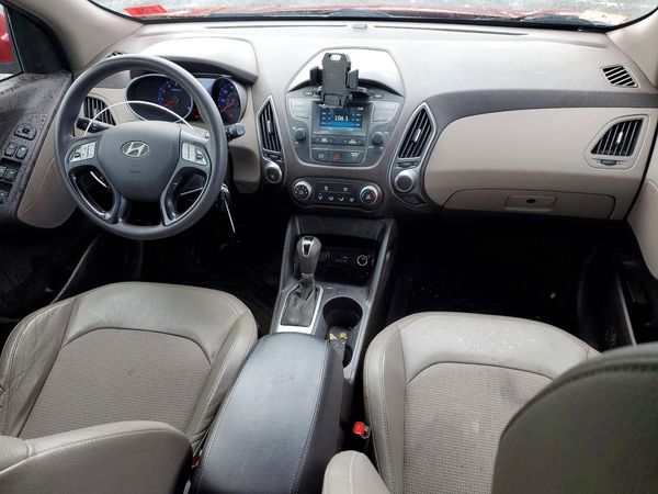 2015 HYUNDAI TUCSON GL (Middle-Low)