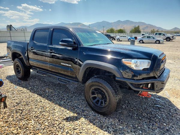 2016 TOYOTA TACOMA