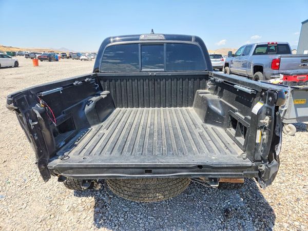 2016 TOYOTA TACOMA