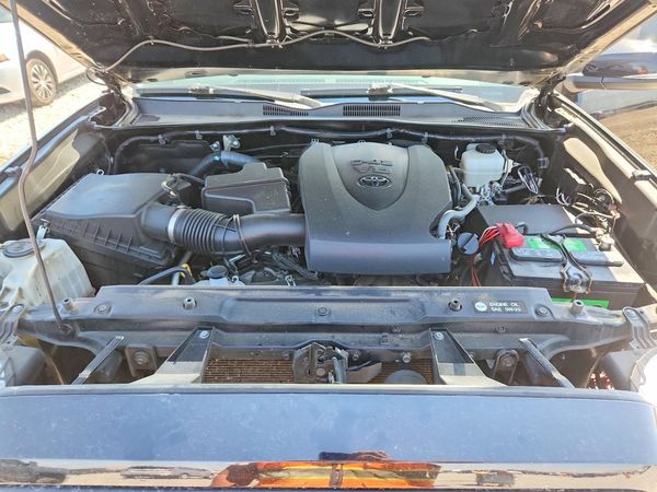 2016 TOYOTA TACOMA