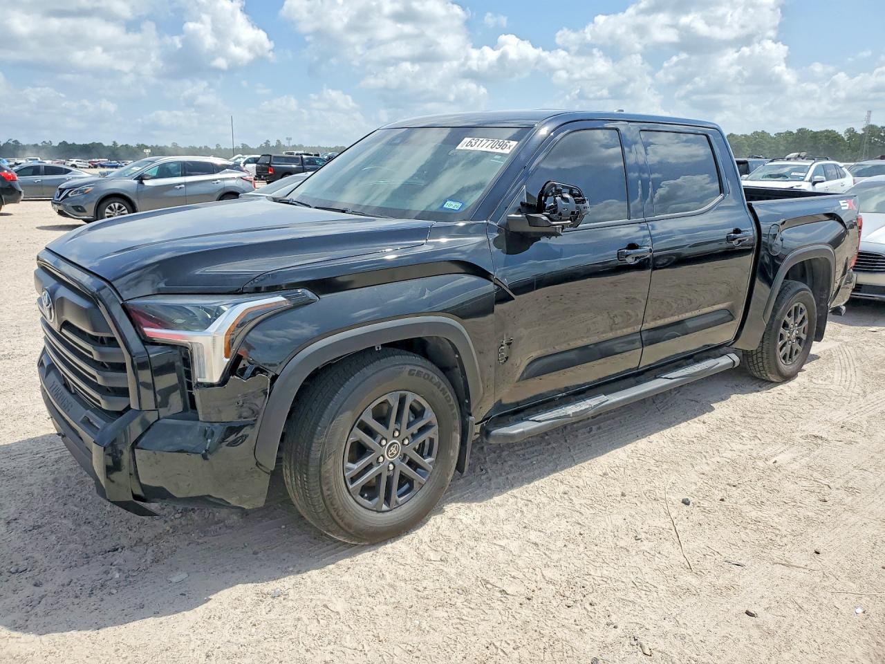 2024 TOYOTA TUNDRA SR5
