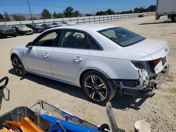 2017 AUDI A4