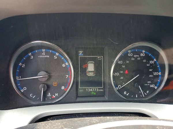 2016 TOYOTA RAV4 XLE (M Grade)
