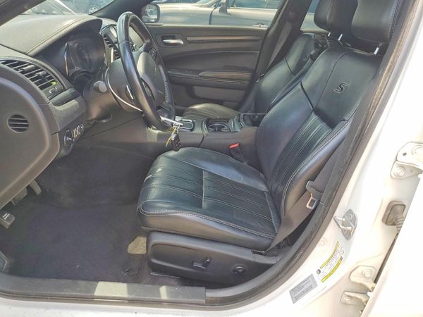 2016 CHRYSLER 300