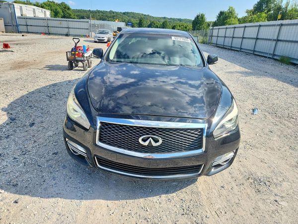 2017 INFINITI Q70L