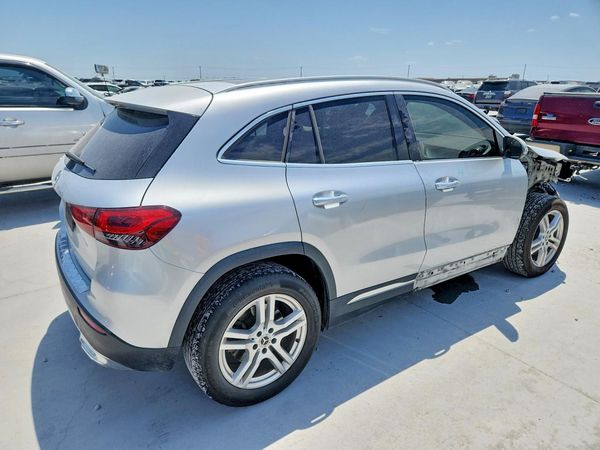 2021 MERCEDES-BENZ GLA GLA250