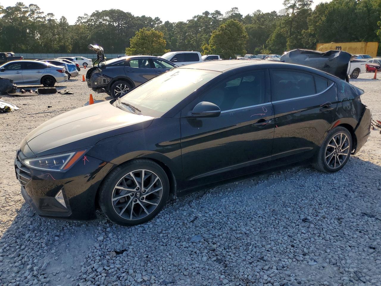 2019 HYUNDAI ELANTRA