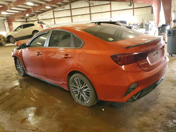 2022 KIA FORTE GT Line