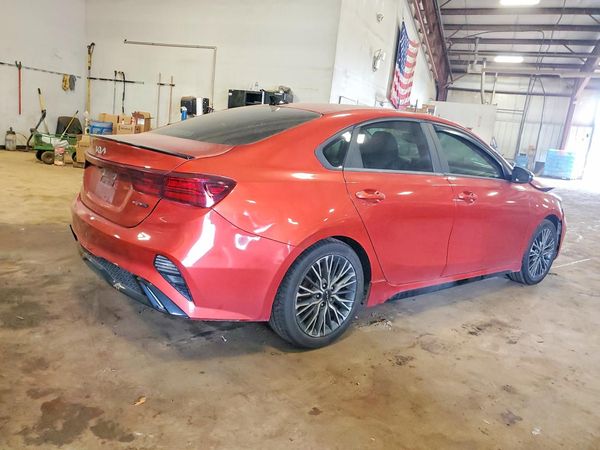 2022 KIA FORTE GT Line