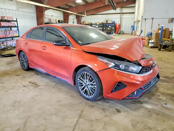 2022 KIA FORTE GT Line