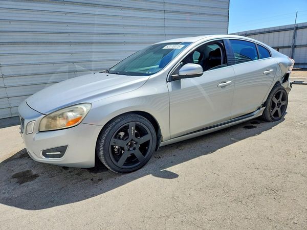 2012 VOLVO S60