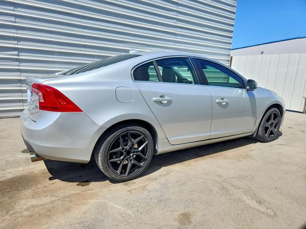 2012 VOLVO S60