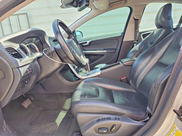 2012 VOLVO S60