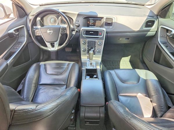 2012 VOLVO S60