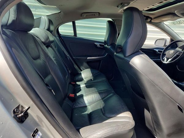 2012 VOLVO S60