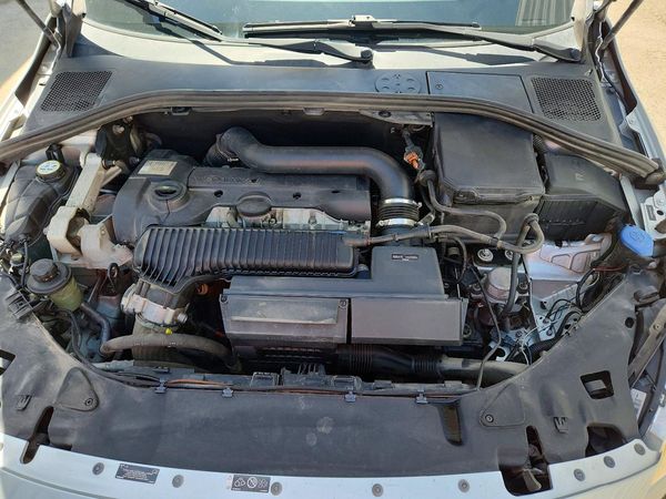 2012 VOLVO S60