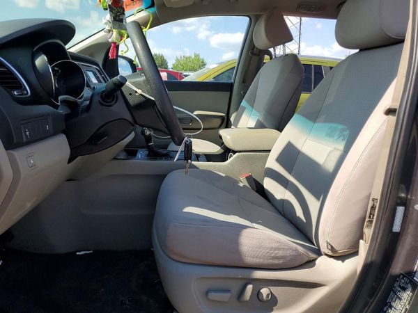 2016 KIA SEDONA