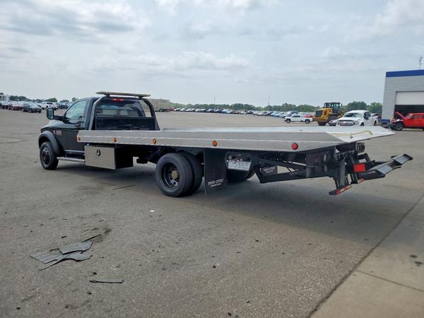 2018 RAM 5500 REG CAB CHASSIS