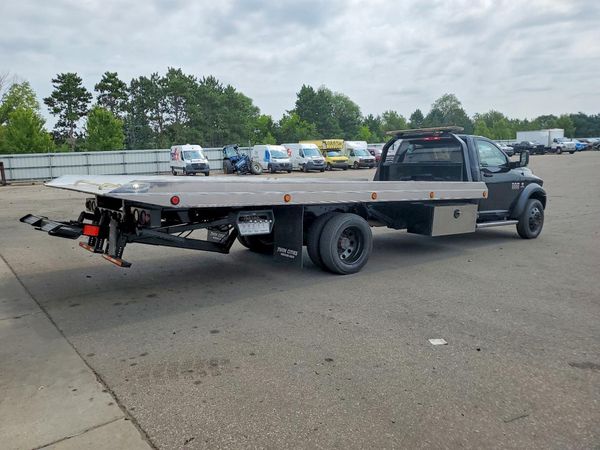 2018 RAM 5500 REG CAB CHASSIS