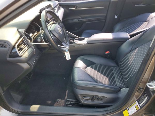 2021 TOYOTA CAMRY SE + Convenient Pkg