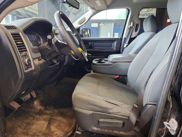 2014 RAM 1500 ST — DENT