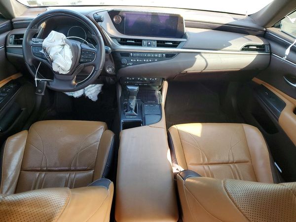 2019 LEXUS ES