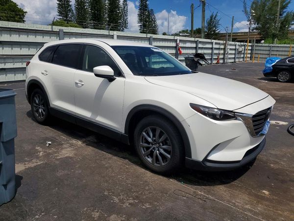2020 MAZDA CX-9 Touring — Passenger 3/4
