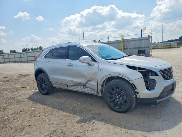 2022 CADILLAC XT4 Premium Luxury