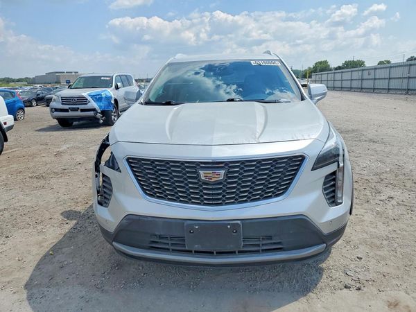 2022 CADILLAC XT4 Premium Luxury