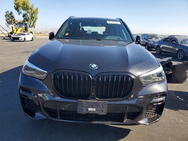 2022 BMW X5 M50i
