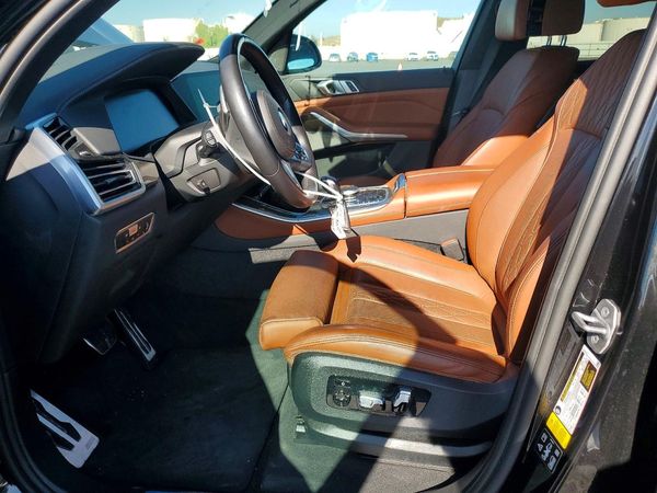 2022 BMW X5 M50i