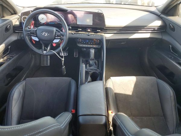 2022 HYUNDAI ELANTRA