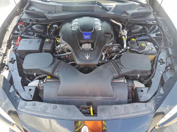 2014 MASERATI ALL OTHER — Engine bay