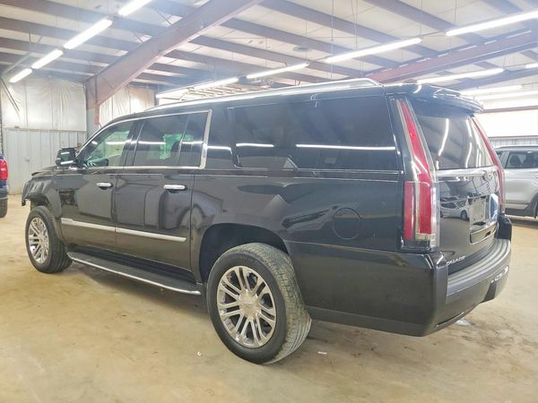 2018 CADILLAC ESCALADE ESV Luxury