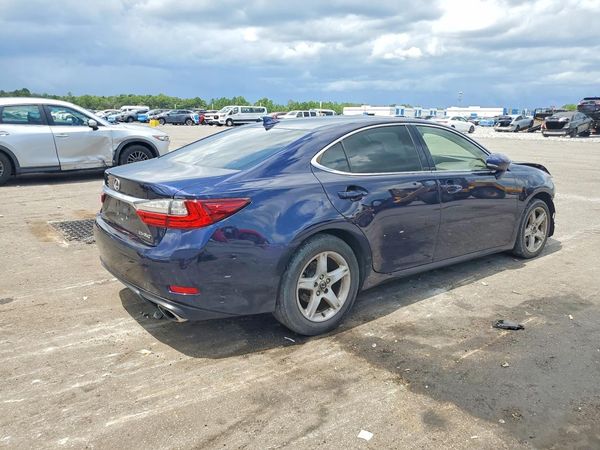 2016 LEXUS ES