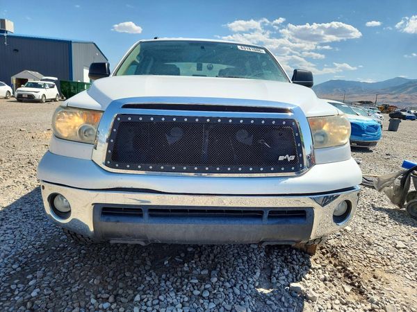 2012 TOYOTA TUNDRA SR5