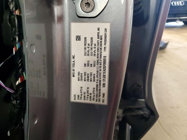 2025 TESLA MODEL 3